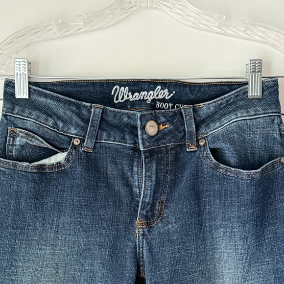 Wrangler Blue Boot Cut Jeans Classic Style Sz 7X32 - Picture 3 of 9